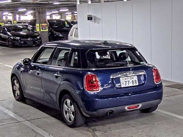 MINI HATCH