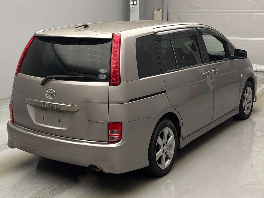 TOYOTA ISIS