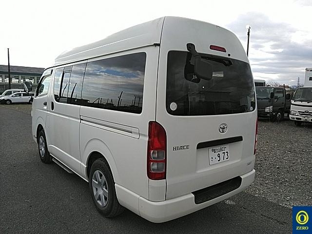 TOYOTA REGIUS ACE