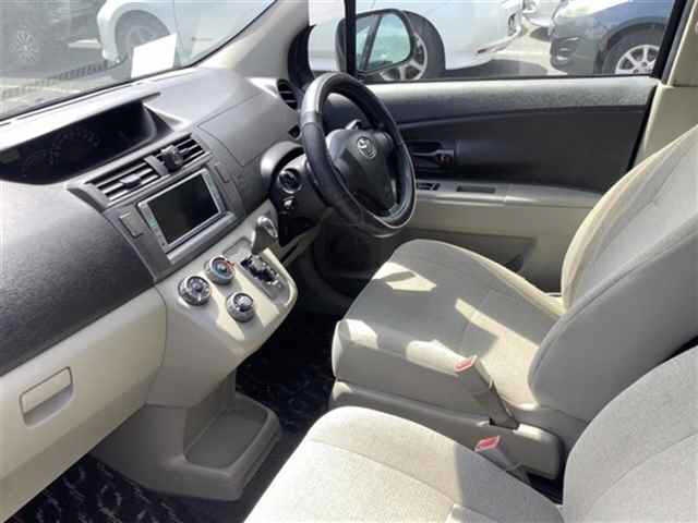 TOYOTA PASSO SETTE