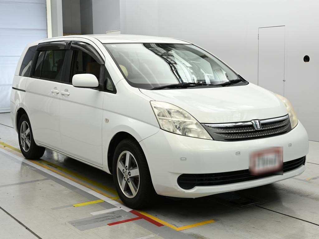 TOYOTA ISIS