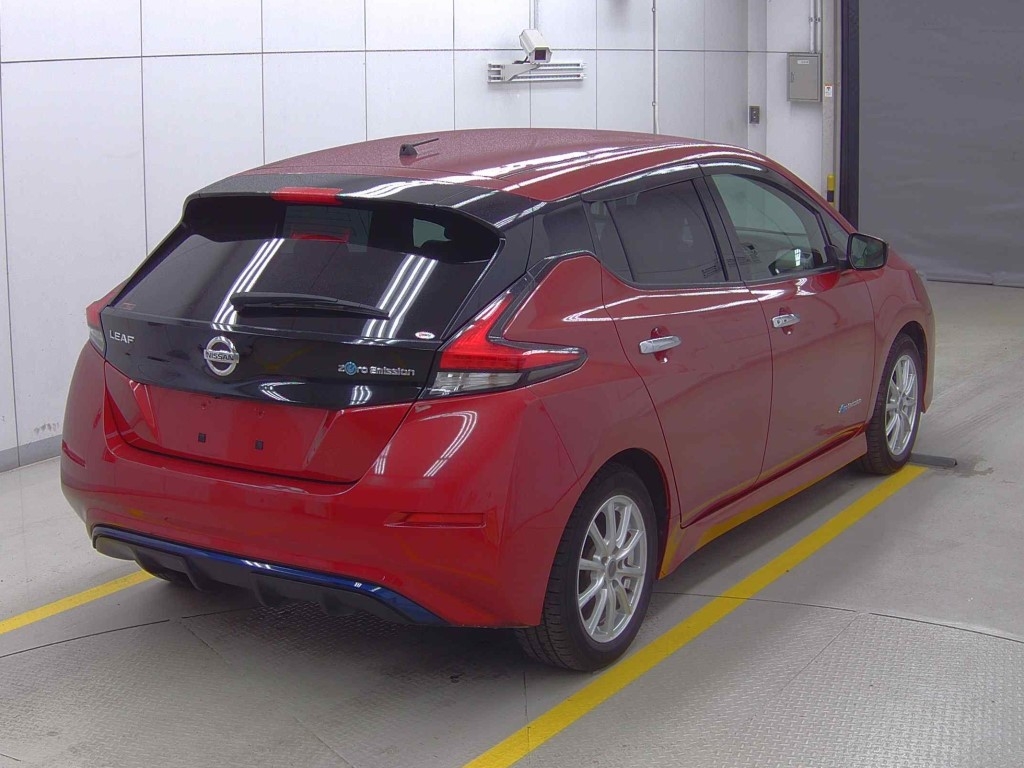 NISSAN LEAF