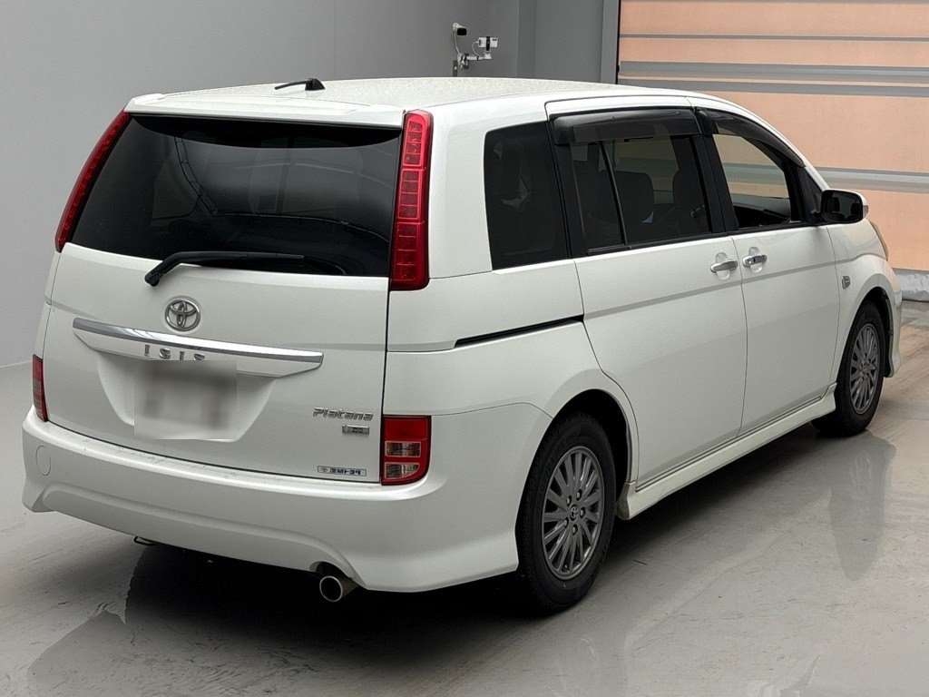 TOYOTA ISIS