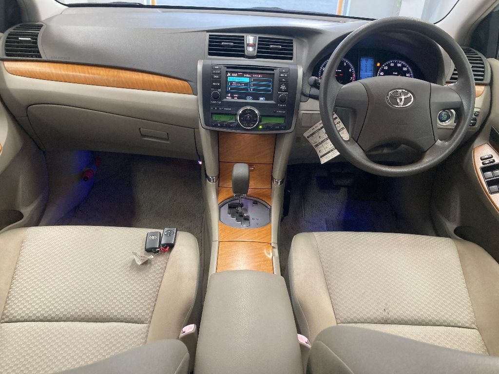 TOYOTA PREMIO