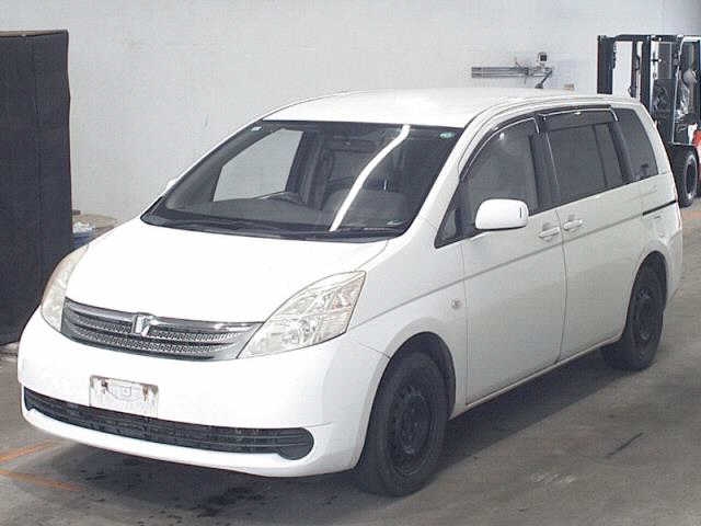 TOYOTA ISIS