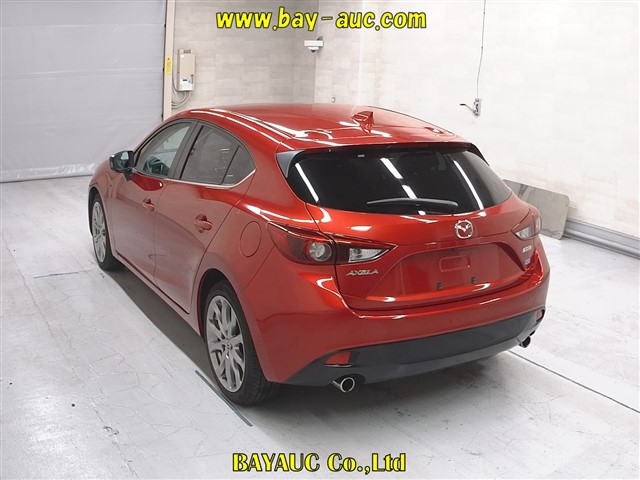 MAZDA AXELA