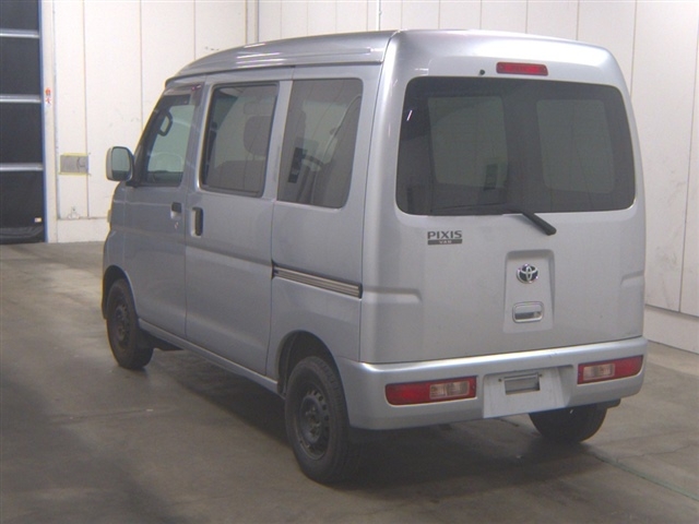 TOYOTA PIXIS VAN