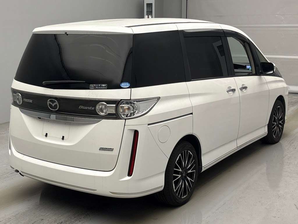 MAZDA BIANTE