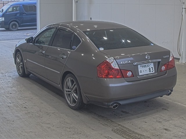 NISSAN FUGA