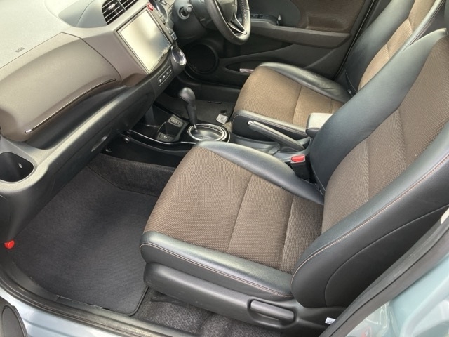 HONDA FIT SHUTTLE