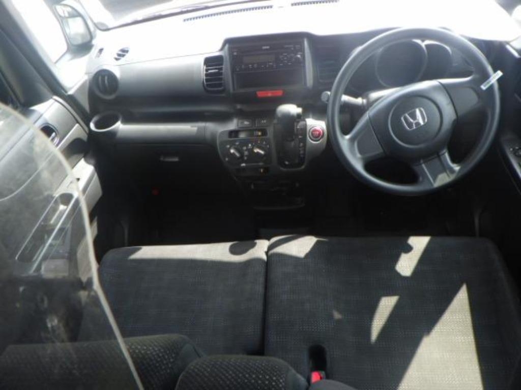 HONDA N-BOX+