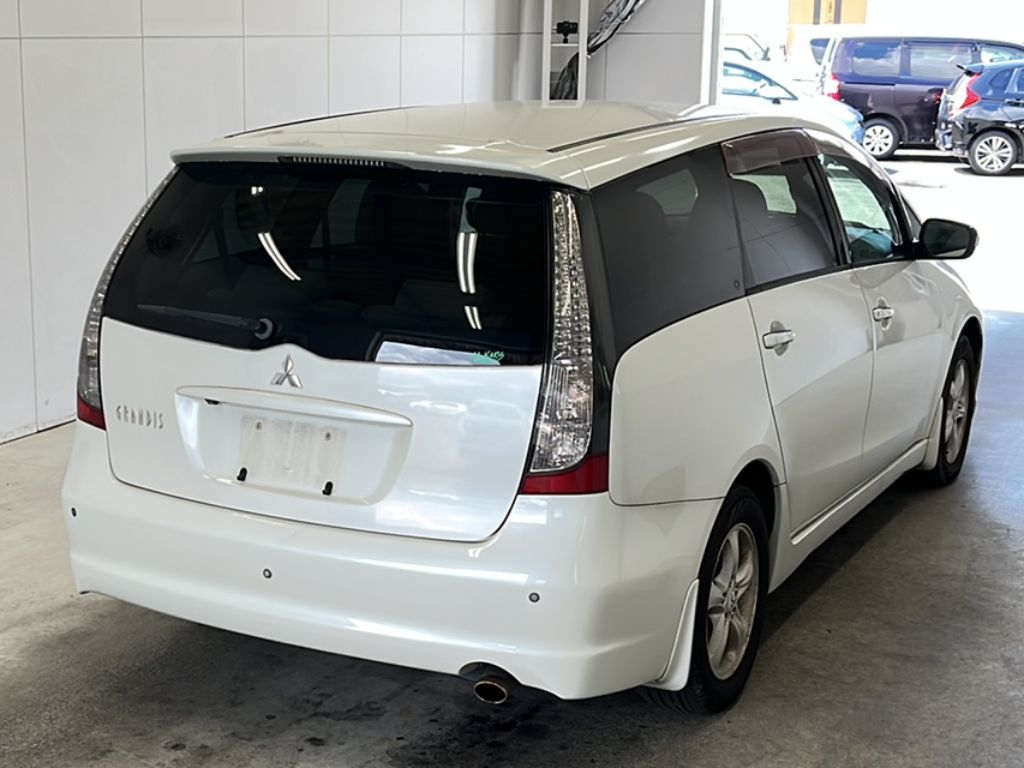 MITSUBISHI GRANDIS