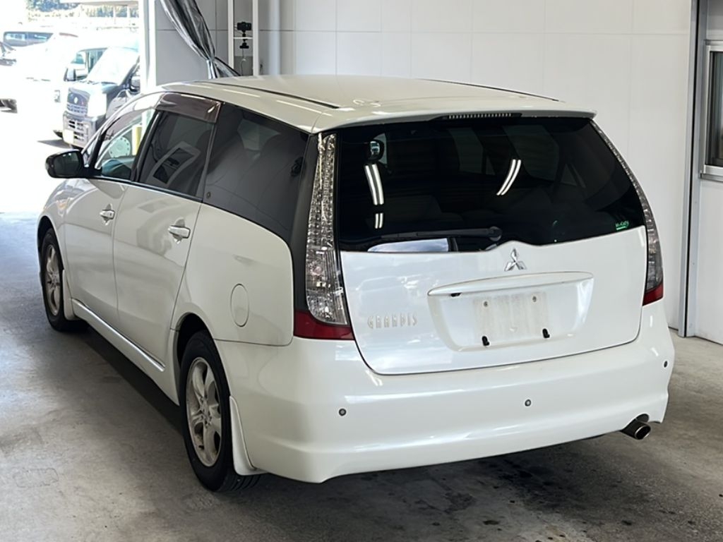 MITSUBISHI GRANDIS