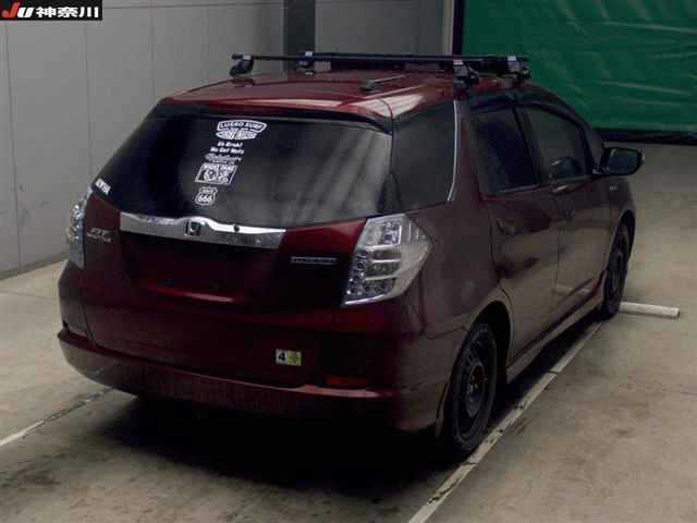 HONDA FIT SHUTTLE