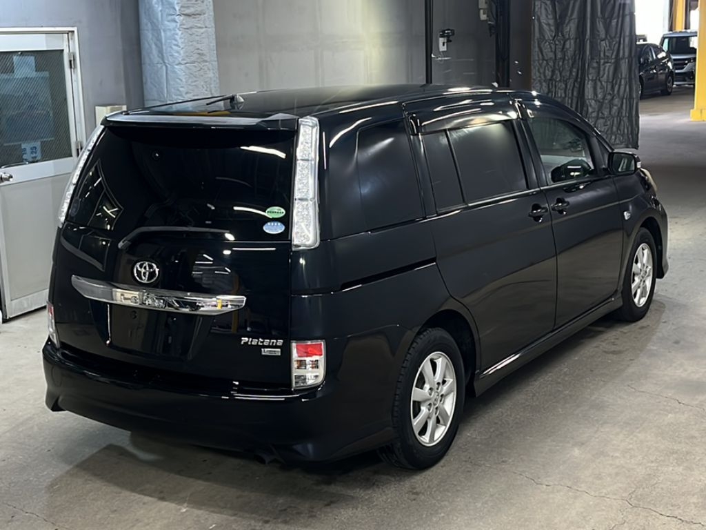 TOYOTA ISIS