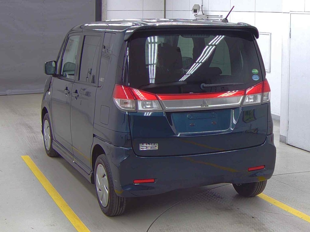 MITSUBISHI DELICA D:2