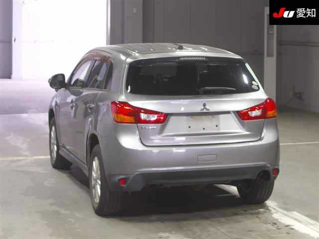 MITSUBISHI RVR