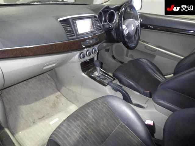 MITSUBISHI GALANT FORTIS