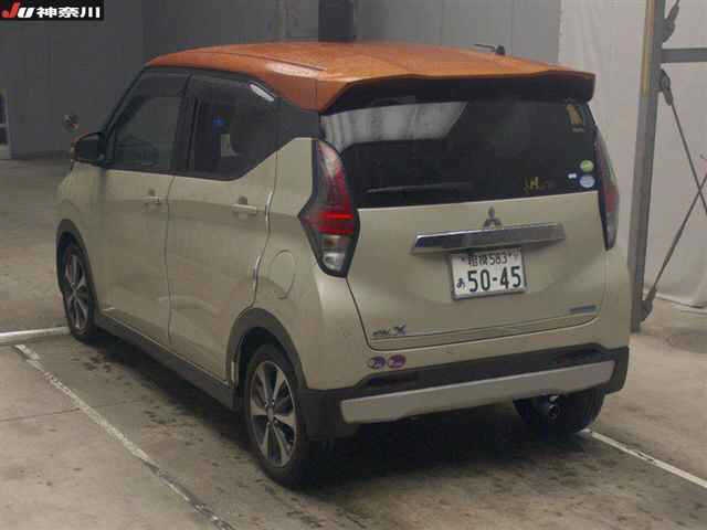 MITSUBISHI EK X