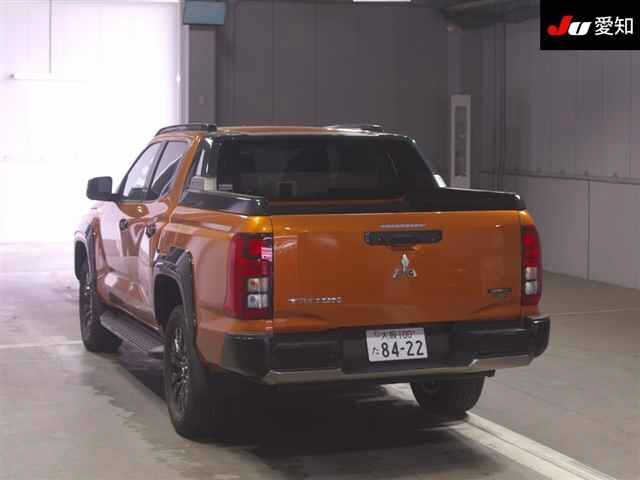 MITSUBISHI TRITON