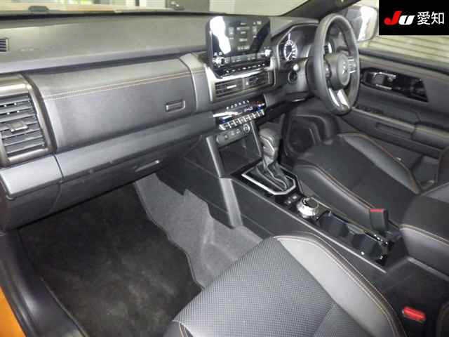 MITSUBISHI TRITON