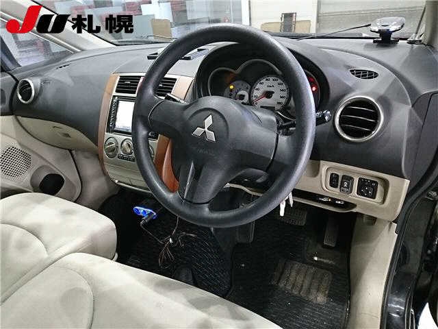 MITSUBISHI COLT PLUS