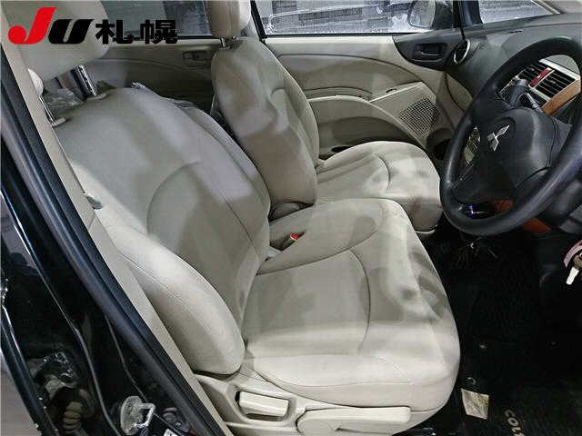 MITSUBISHI COLT PLUS