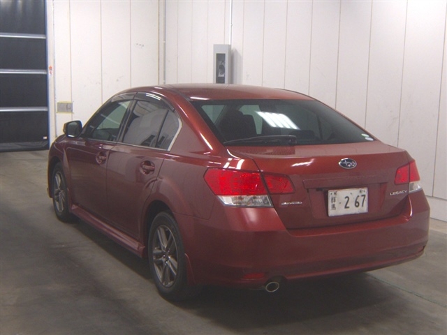 SUBARU LEGACY B4