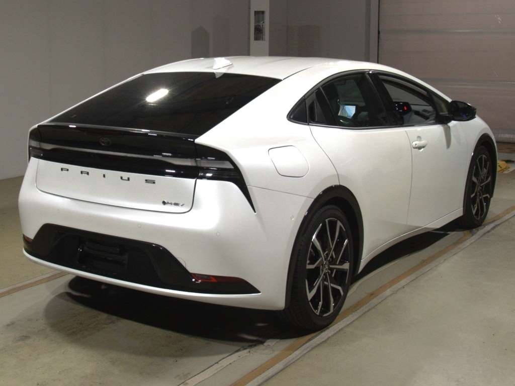 TOYOTA PRIUS PHV