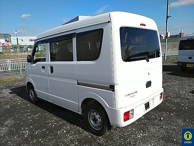 MITSUBISHI MINICAB