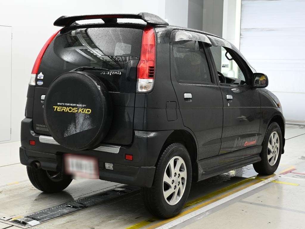 DAIHATSU TERIOS KID