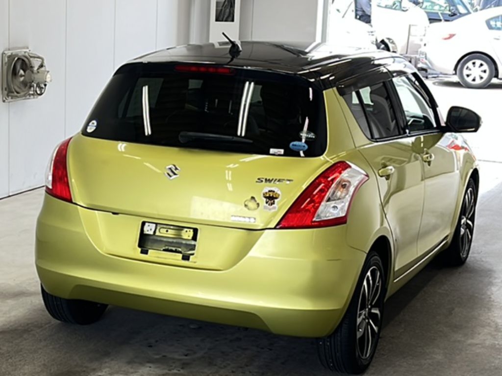 SUZUKI SWIFT