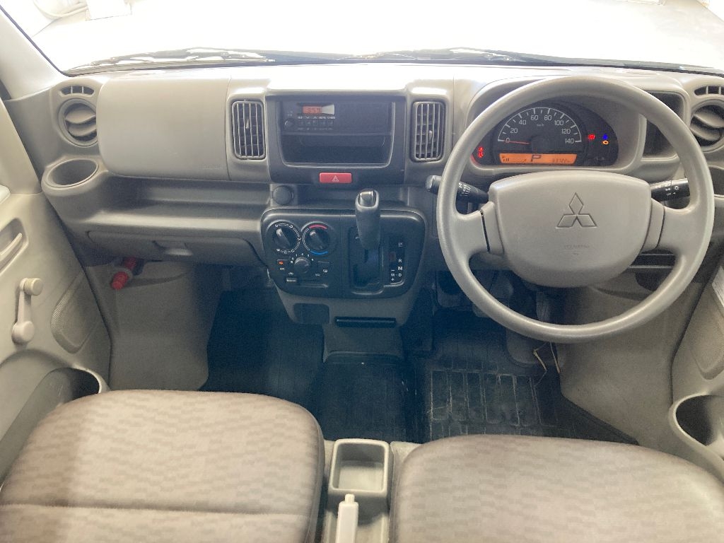 MITSUBISHI MINICAB