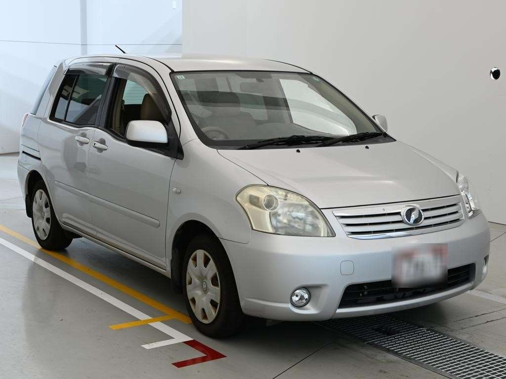 TOYOTA RAUM