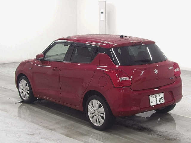 SUZUKI SWIFT