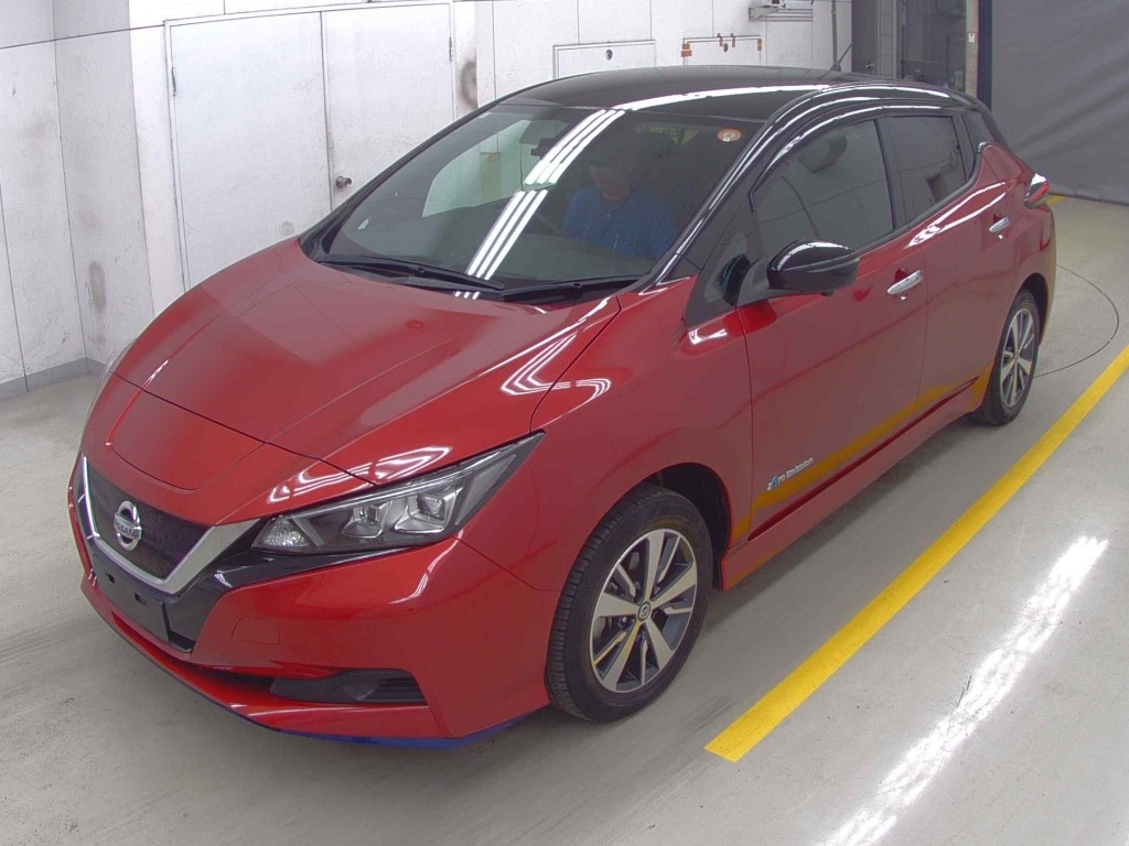 NISSAN LEAF