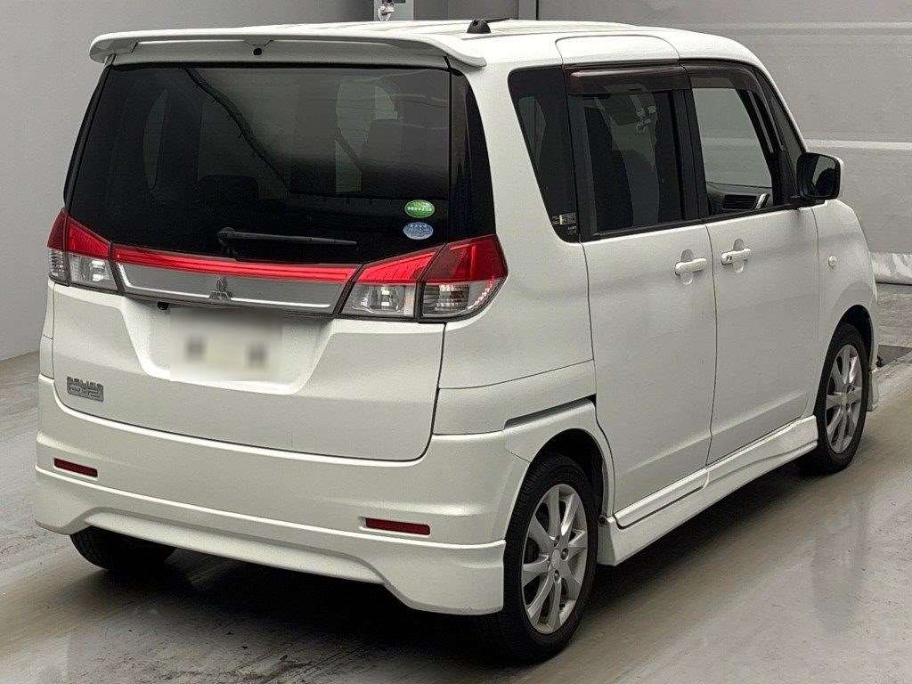 MITSUBISHI DELICA D:2