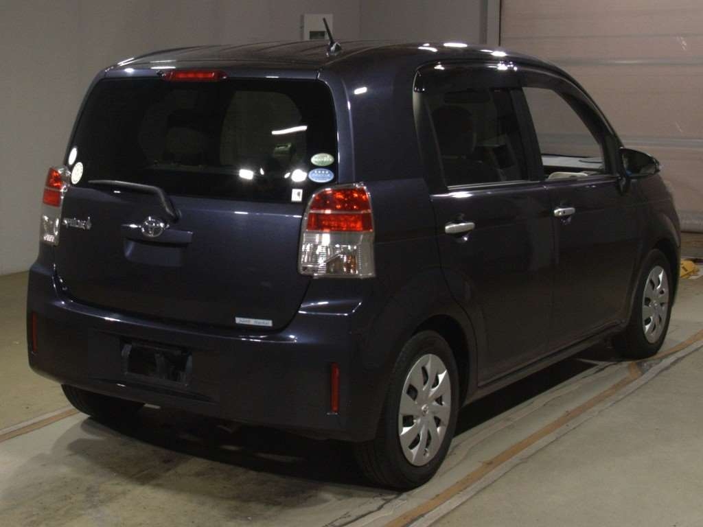 TOYOTA SPADE