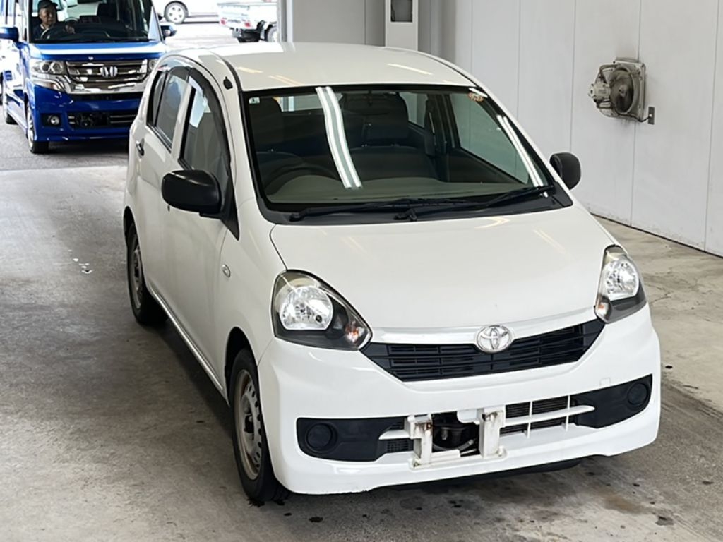 TOYOTA PIXIS EPOCH