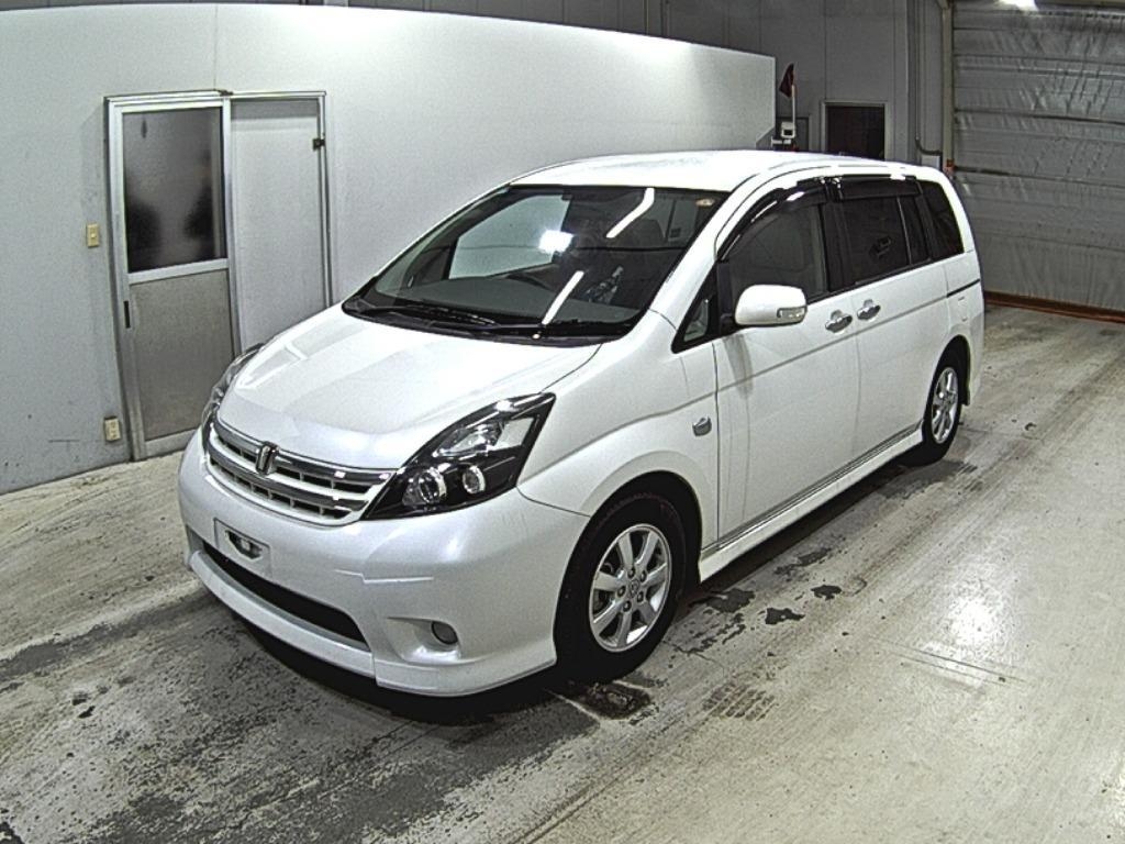 TOYOTA ISIS