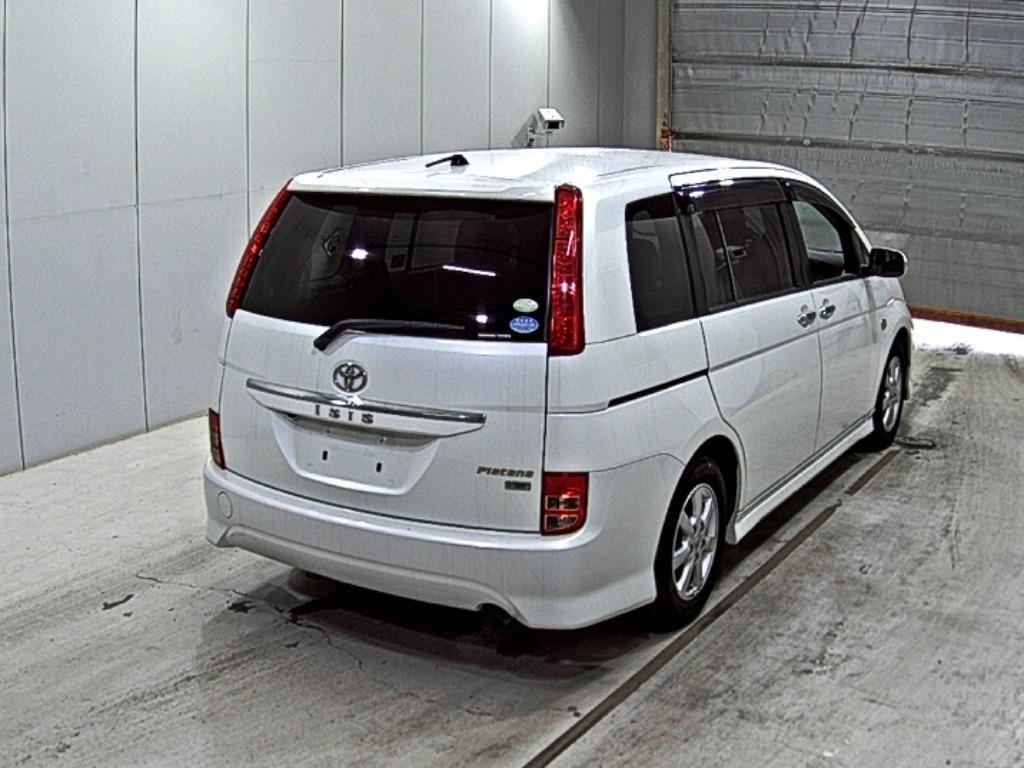 TOYOTA ISIS