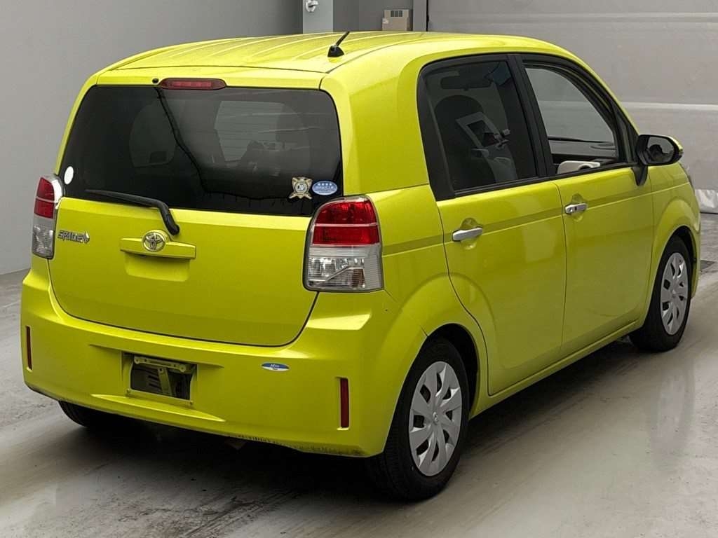 TOYOTA SPADE
