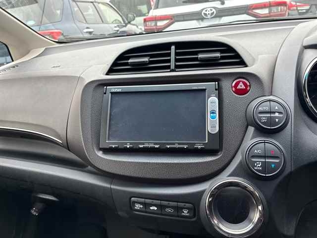 HONDA FIT SHUTTLE