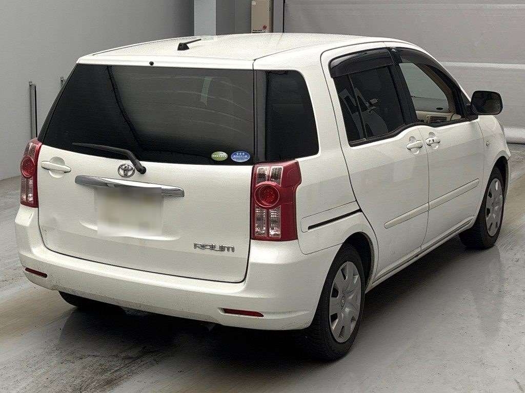 TOYOTA RAUM
