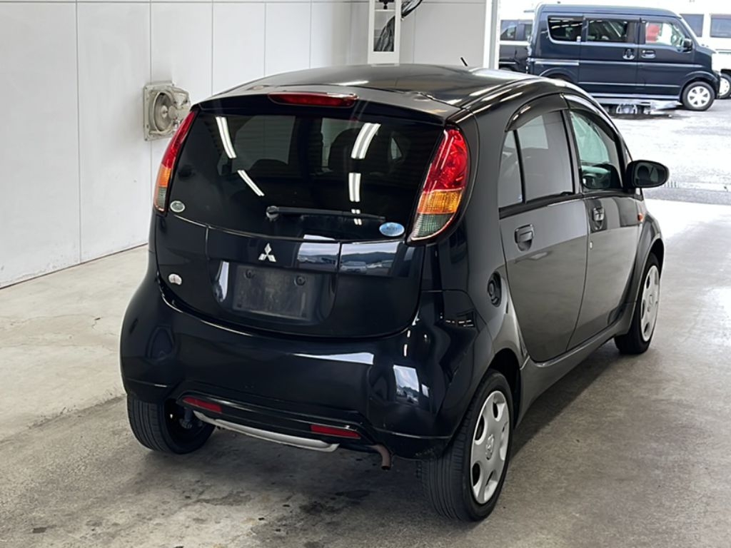 MITSUBISHI I