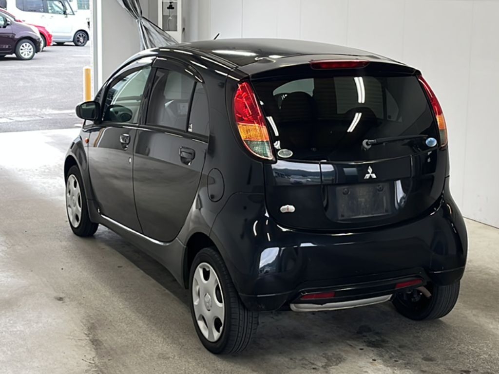 MITSUBISHI I