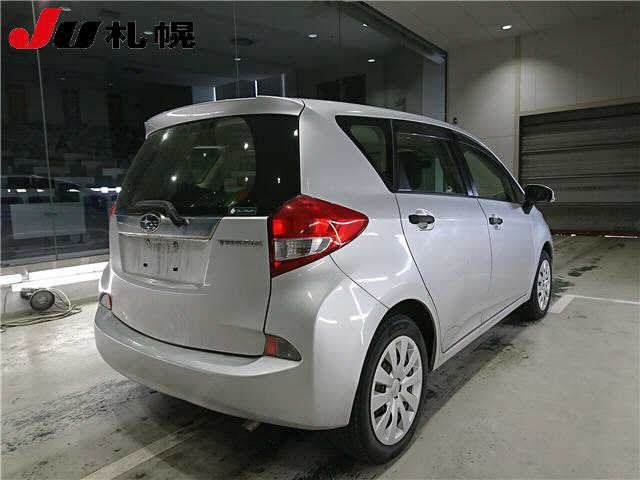SUBARU TREZIA