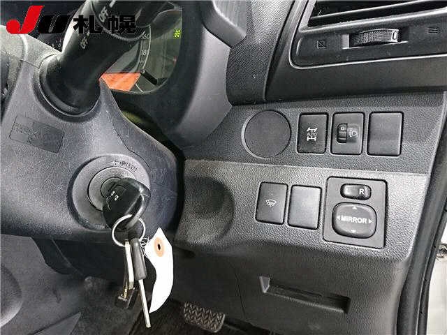 SUBARU TREZIA