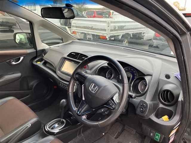 HONDA FIT SHUTTLE
