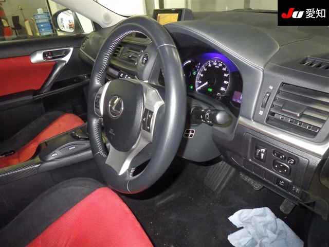 LEXUS CT200H